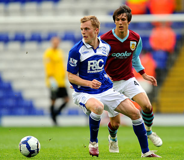 通过强化青 通过强化青