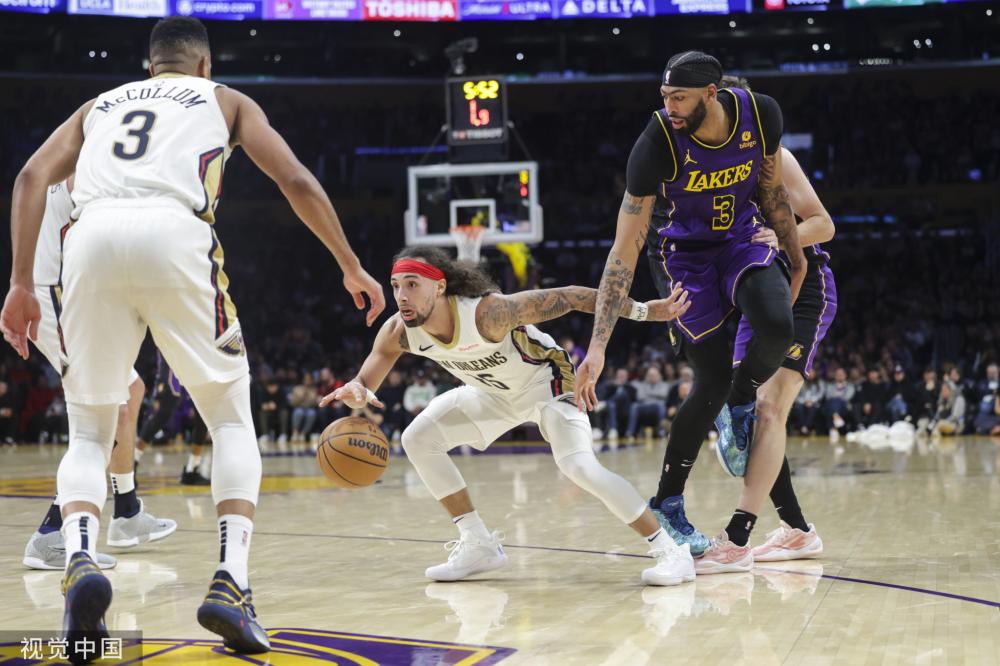 伍纷纷走出 伍纷纷走出